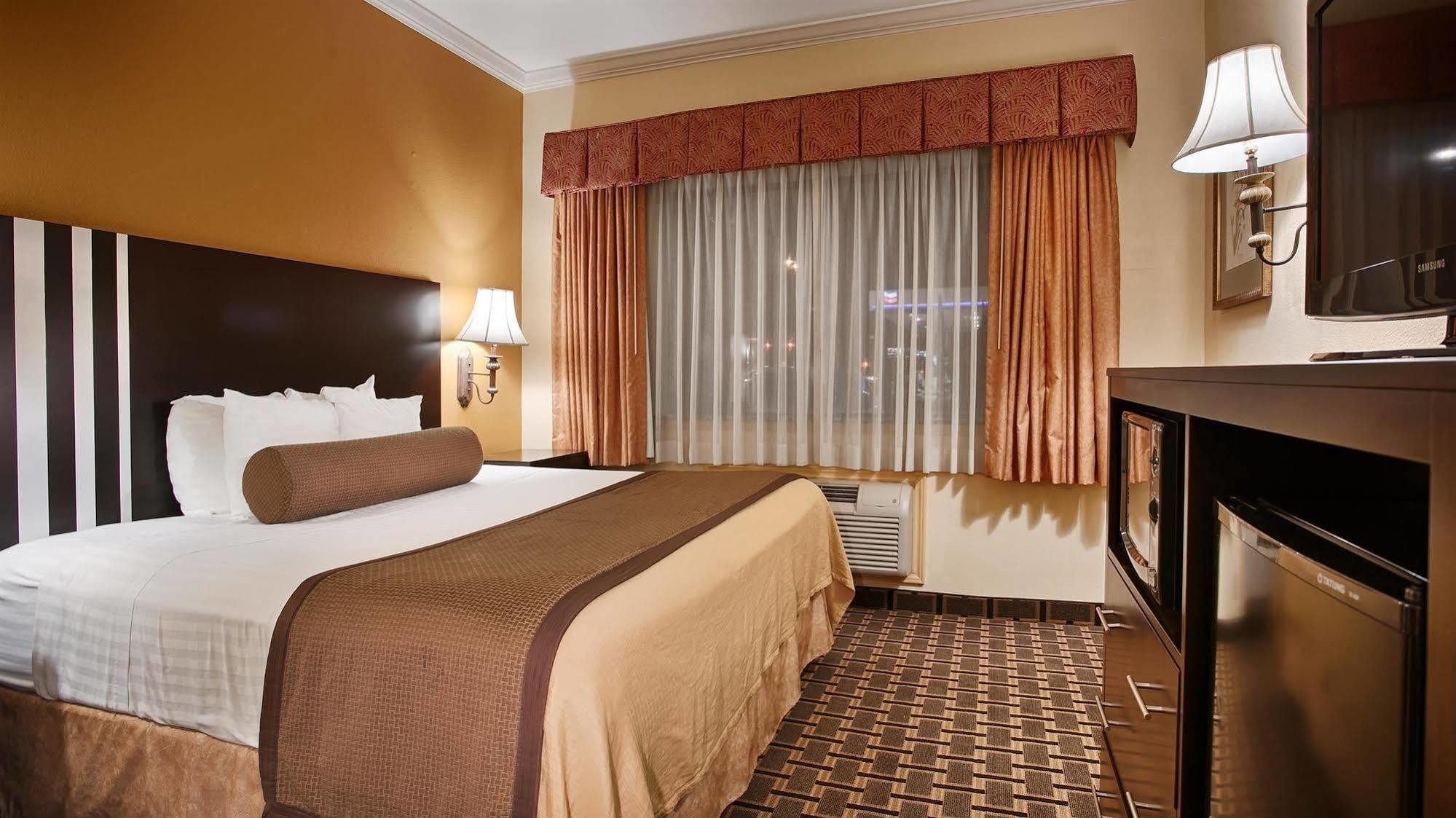 Best Western Plus Sam Houston Inn&Suites Jersey Village Exterior foto